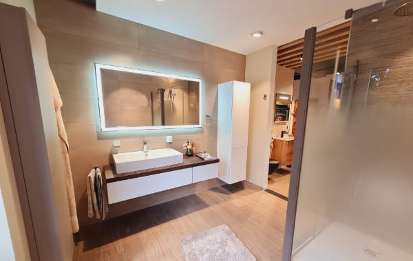 DIANA & BURGBAD - Badmöbel